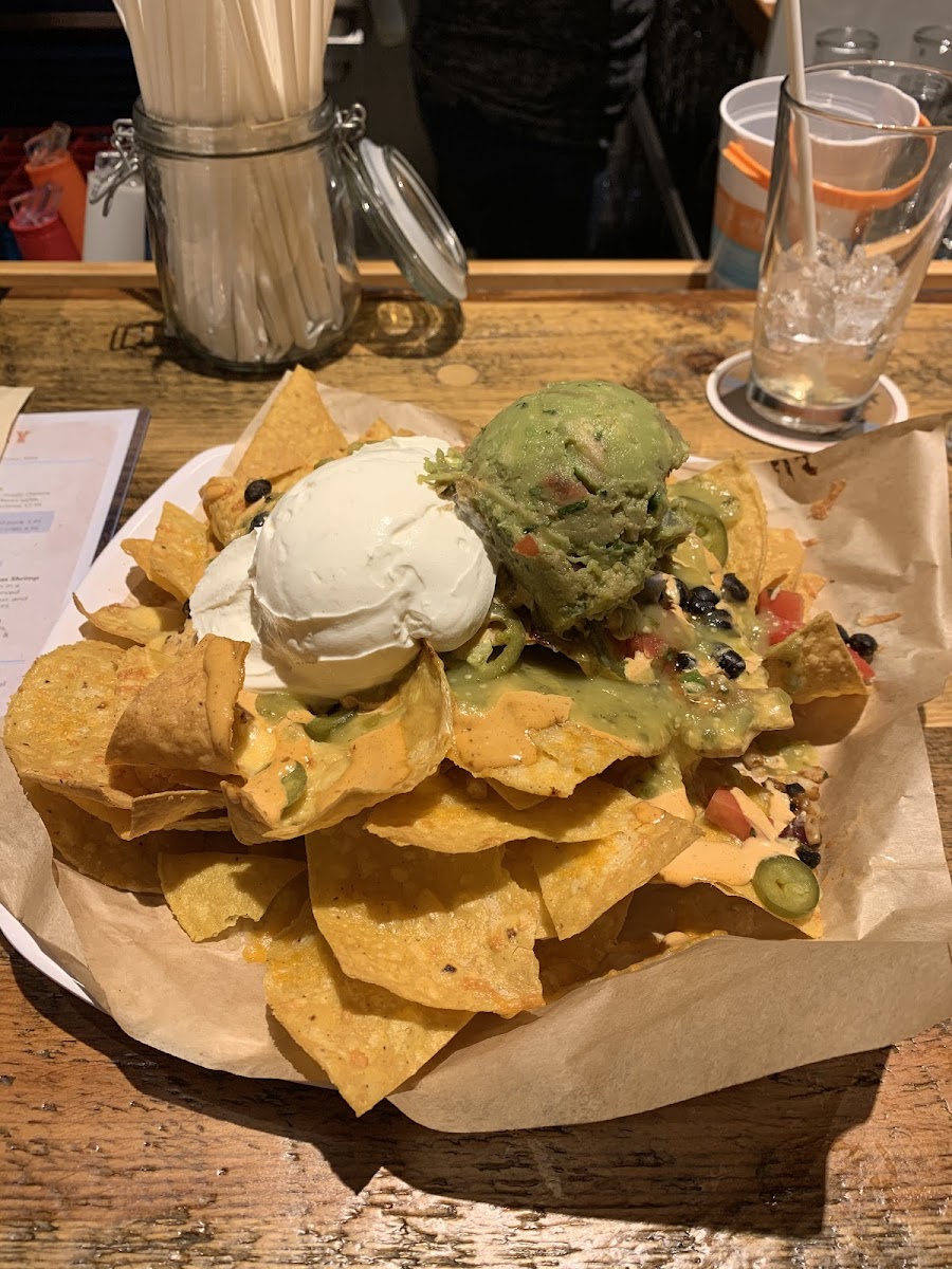 Nachos with guacamole