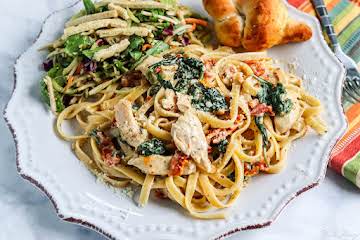 Tuscan Chicken Pasta