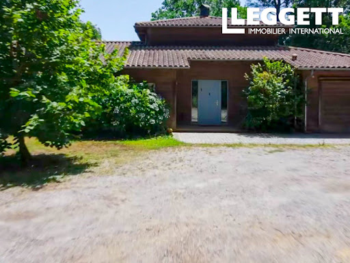 House with garden and terrace 4