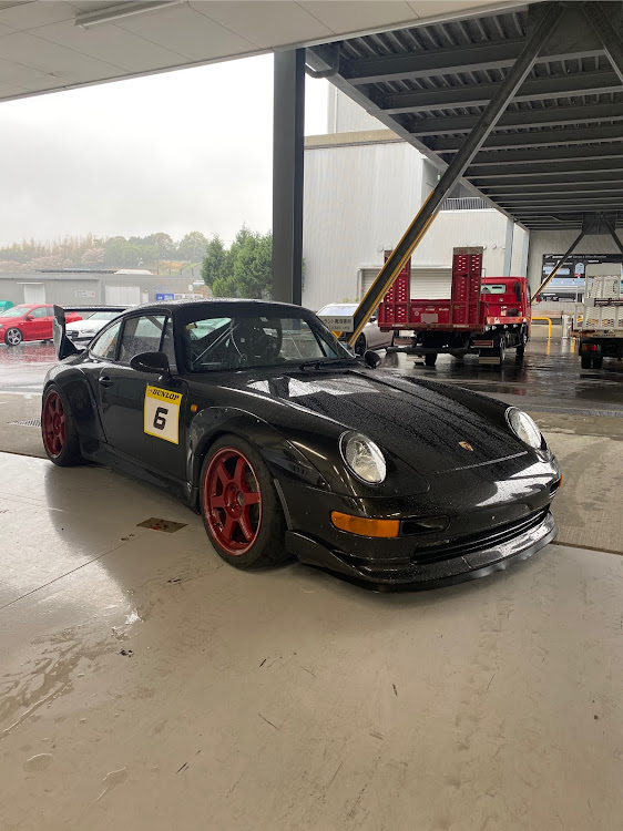 993 カレラのポルシェ・993・Porsche・鈴鹿サーキットに関するカスタム事例の投稿画像1枚目