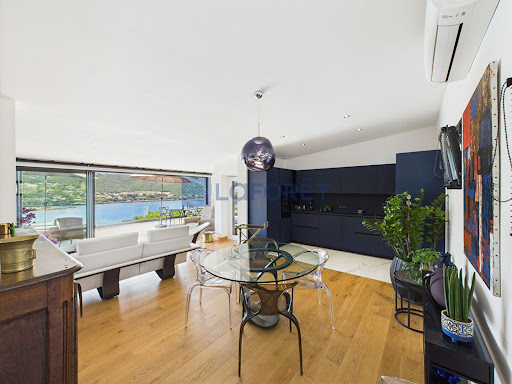 House 3
