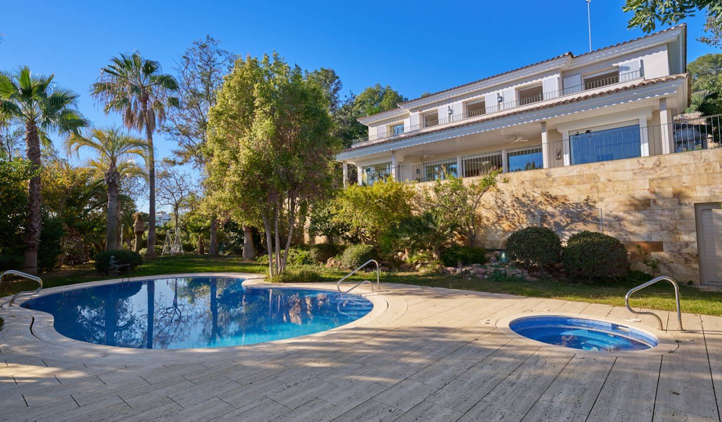 House with garden and terrace Sitges