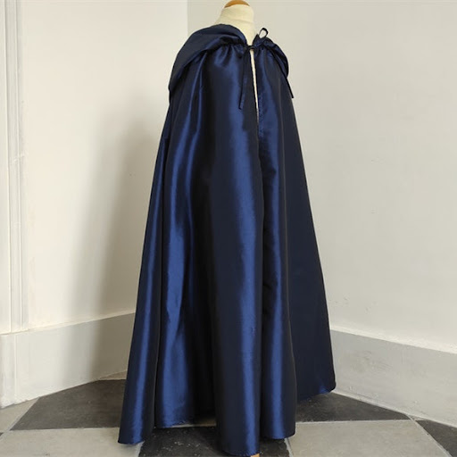 Title 2, Medieval European and American Style Retro Big ...