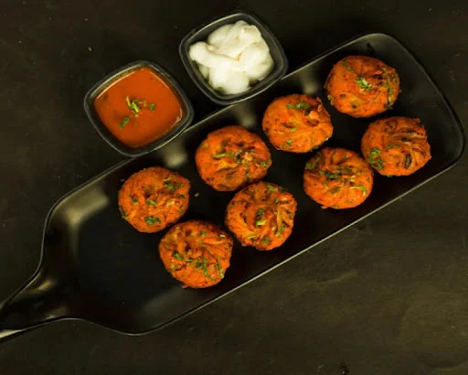 Veg Tandoori Momos [8 Pcs]