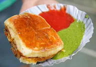 Mahadev Vadapav Center photo 1