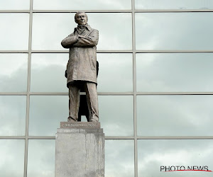 Une statue comme pour Vincent Kompany ou Sir Alex Ferguson ? La propagande a déjà commencé pour cet entraîneur de Pro League