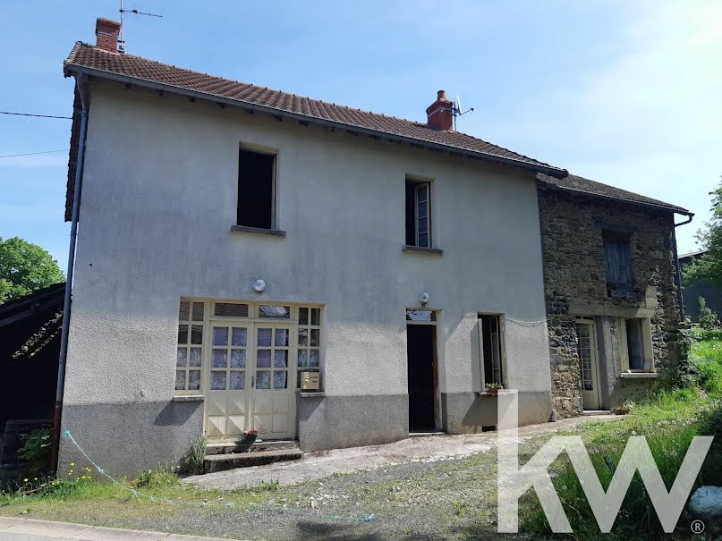 Vente maison 8 pièces 164 m² à Cisternes-la-Forêt (63740), 39 000 €