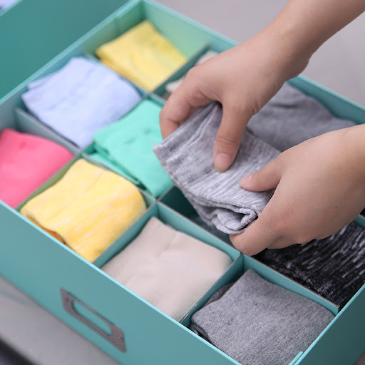 Title 4, Paper underwear storage box Keep your underwear...