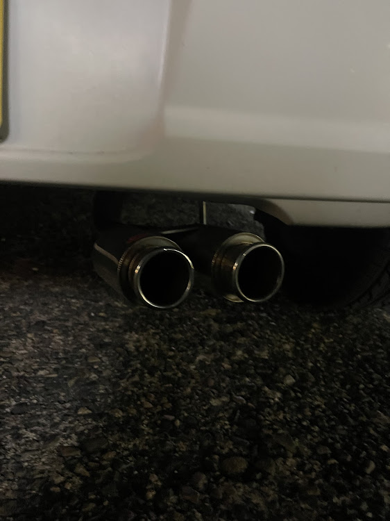 ミラの姫路L7会・ジーノ・滋賀県・いつかはこのマフラーに関するカスタム事例の投稿画像3枚目