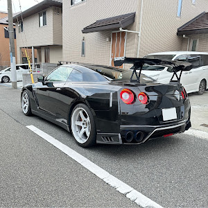 NISSAN GT-R R35