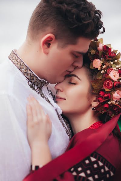 Wedding photographer Lena Zaryanova (zaryanova). Photo of 3 November 2020