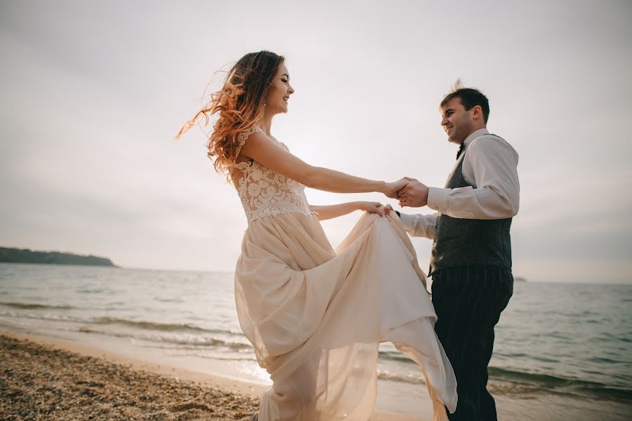 Fotógrafo de casamento Vitaliy Belov (beloff). Foto de 2 de agosto 2017