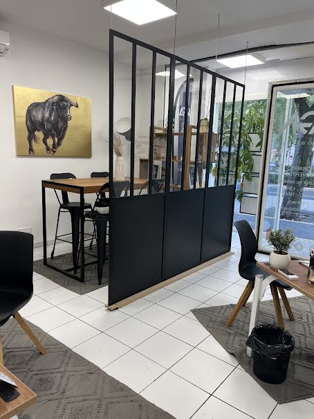 Location  locaux professionnels  80 m² à Nimes (30000), 1 422 €