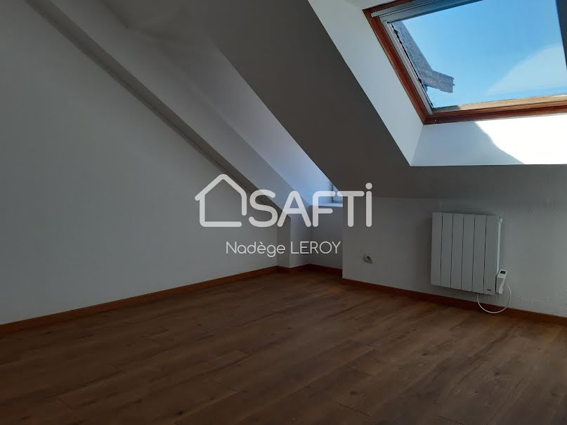 Location  appartement 3 pièces 44 m² à Montreux-Vieux (68210), 580 €