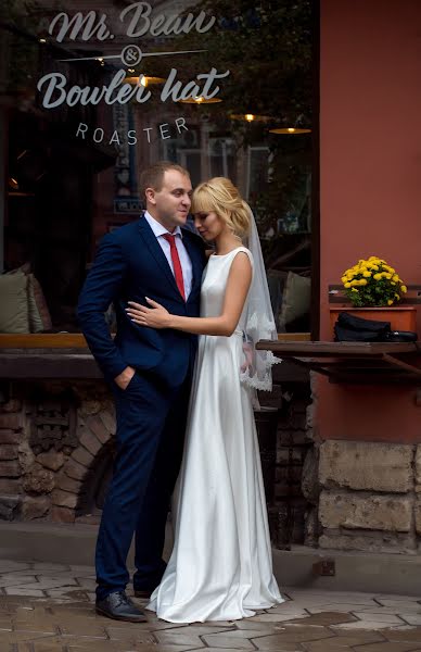 Fotografo di matrimoni Mariya Verbina (vmeri). Foto del 15 ottobre 2018