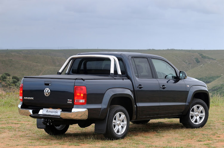 Volkswagen Amarok 2.0 BiTDI Highline (4x4, automatic)