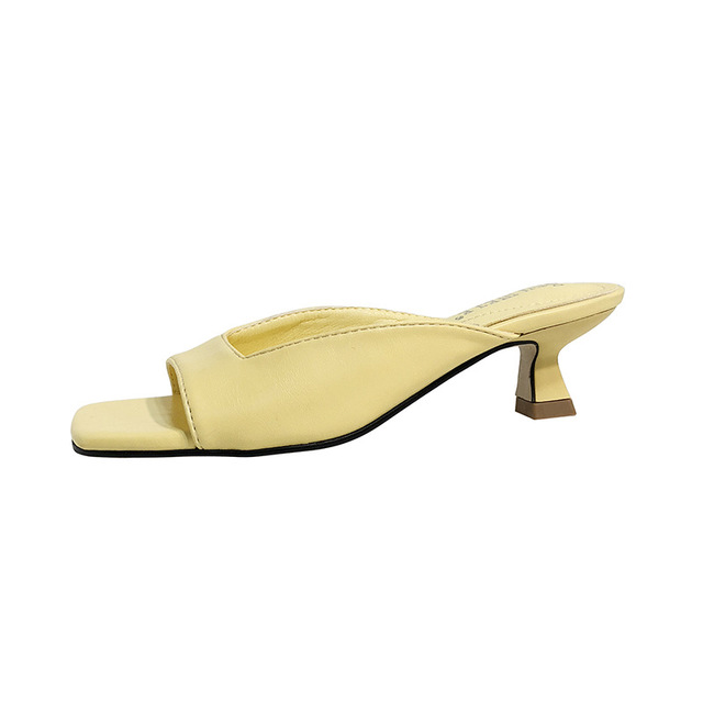 Middenhak vismond schoenen. Comfortabele en stijlvolle damesschoenen voor elke gelegenheid. Bestel nu de perfecte schoenen!