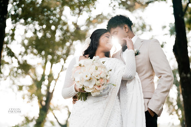 Fotógrafo de casamento Rasindu Jayan (ceylonparadise). Foto de 23 de janeiro