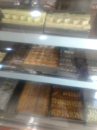 Shri Hari Bikaner Misthan Bhandar photo 3