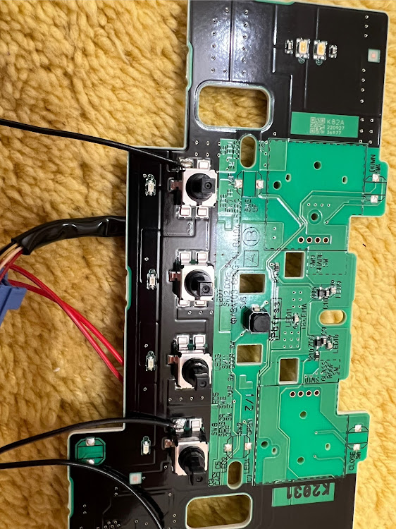 RAV4のマップランプ後期化に関するカスタム事例の投稿画像7枚目