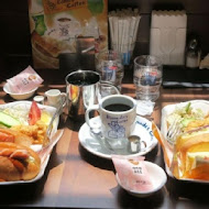 コメダ珈琲店 Komeda's Coffee