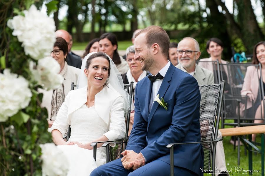 Fotografo di matrimoni Fanny Reynaud (fannyreynaud). Foto del 13 aprile 2019