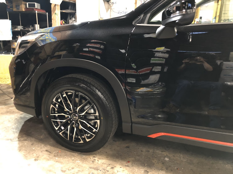 フォレスターのフォレスター・xブレイク・レオニスに関するカスタム事例の投稿画像2枚目