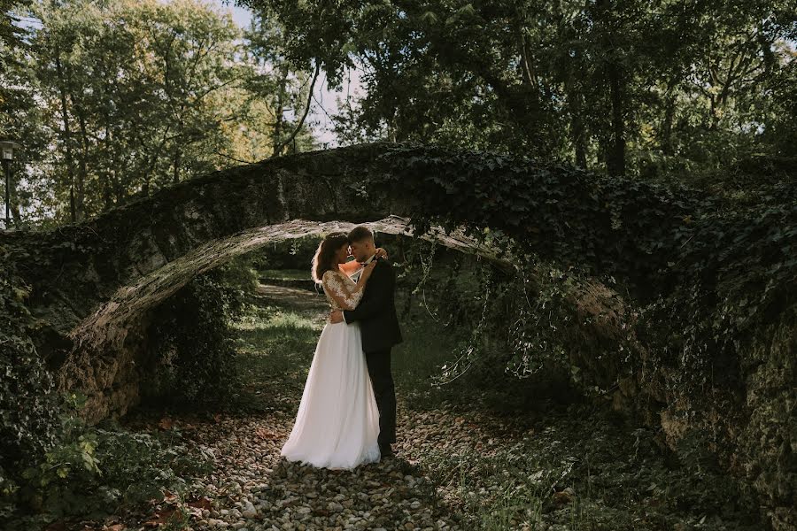 Svadobný fotograf Barnabás Fazekas (barnabasfazeka). Fotografia publikovaná 26. apríla