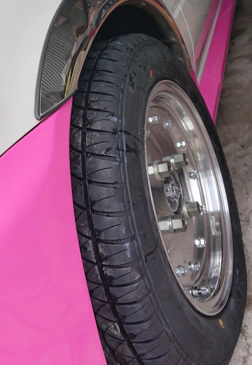 ミラのホイール図鑑・車が好きな人と繋がりたい・スピードスターマーク1・イベント前にやることに関するカスタム事例の投稿画像2枚目