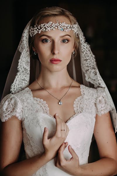 Fotógrafo de casamento Valeriya Yaskovec (tkachykvalery). Foto de 5 de fevereiro 2019