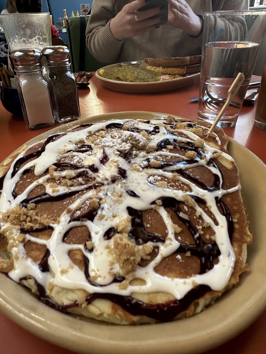 Blueberry chese danish pancake