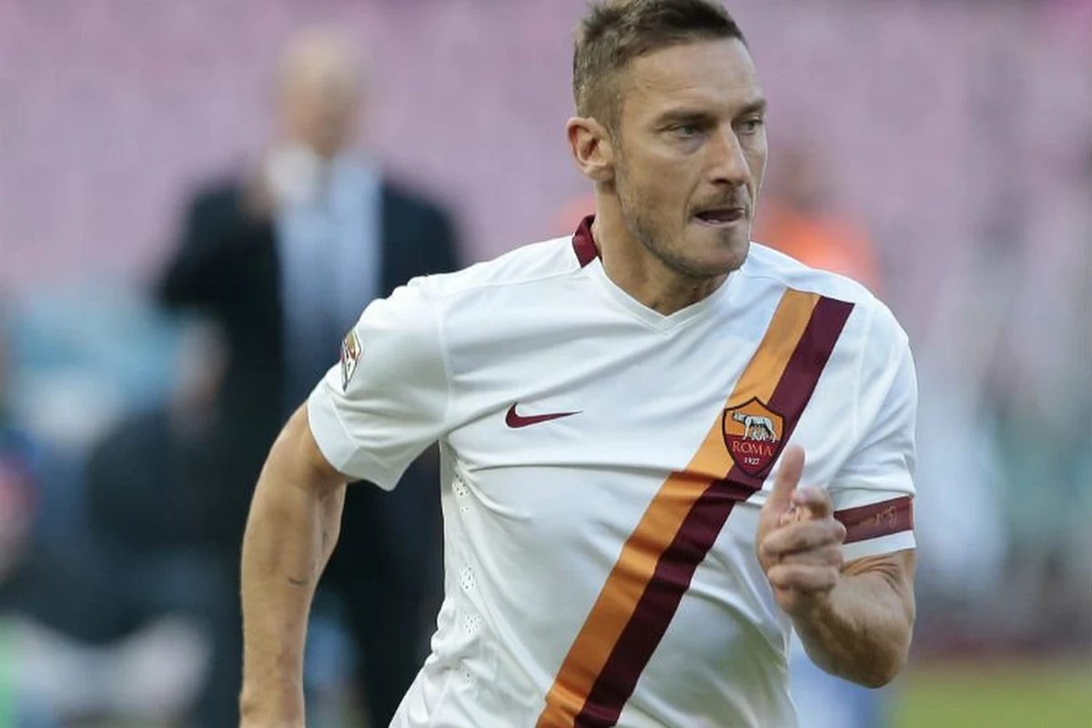 Il est aux anges parce que Totti le salue