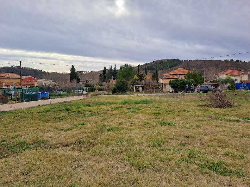 Vente terrain  870 m² à Levens (06670), 220 000 €