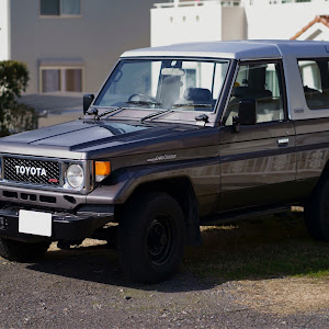 ランドクルーザー70 BJ74V