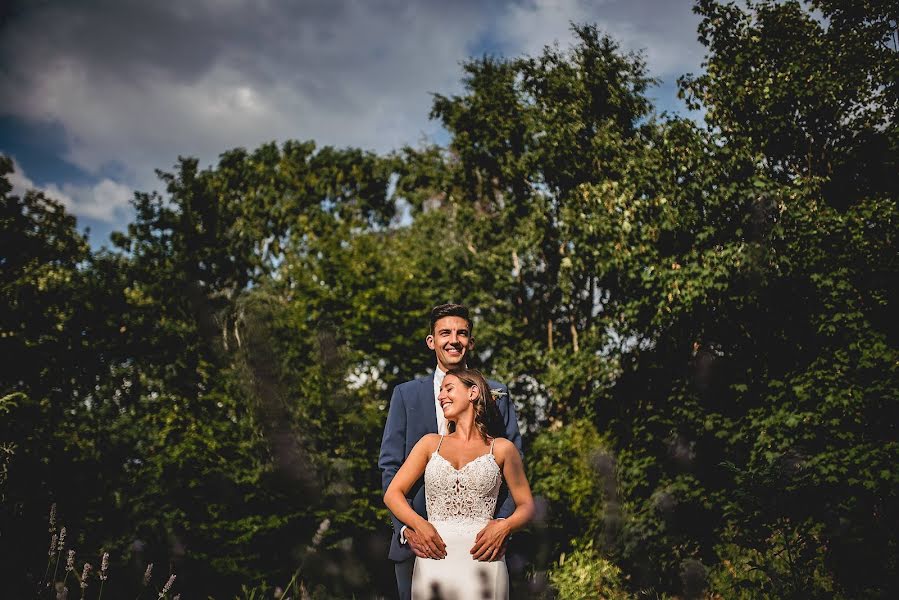 Wedding photographer Oliver Foxley (reportageimage). Photo of 2 July 2019