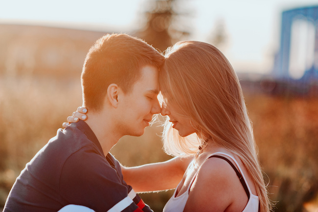 今日こそキスされたい 男性が思わずキスしたくなる３つのアクション Trill トリル