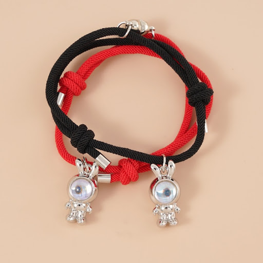 Title 5, Heart-shaped magnetic buckle bracelet for coupl...
