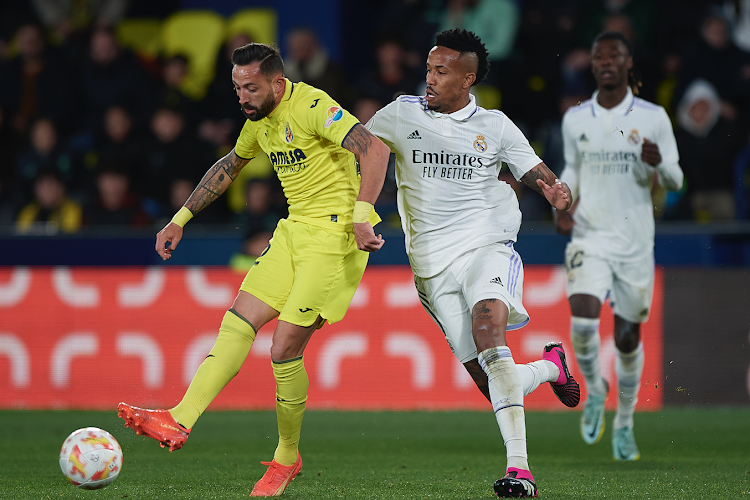 Eder Militao (front R) of Real Madrid vies with Morales (front L) of Villarreal during the Spanish Copa del Rey (King's Cup) round of 16 match in Villarreal, Spain, Jan. 19, 202