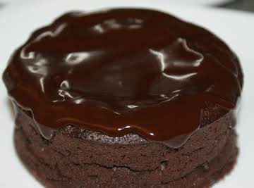 Flourless Chocolate Cake with Dark Chocolate Icing