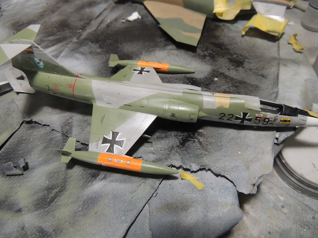 [Hasegawa] F-104G STARFIGHTER [Italeri]  F-104C - Finis  - Page 2 T4LdeFFz4KficbMcP4o8yABHNP4xs944vdhoc6Z36tvyzb0pQDcxA2zlgTwhAuXewWlxfy3XMZ_8yuxgKpGJae9G2bKqhGgQx51Wag7ThlTeewakojDN4GfZff9u7e54c0dEt1ozGL73ABLAIXw4qf101OpFW-0lQIsvRSgCRGPkYvVesEP_3RS8SH7jezgWPjaMBzXCQX9kYf4SPs6wD31wV_zfvF8qjvTwPfADXrzadSgIn34yTY6qhwr7K41yLJj4QJ7VtJblCVxS0VMHpJxMPS65cxB3O3mcw2SJe-zOM9P2iRhGQtp2PTGnQ9agGgi0IQOxqL-psNF03nekUOkY2CilaFoRjBMLsiP623LAsg5SqX9DFrBIk1ZNANpCjSa9PUBIcGOdaOZ18TiX5eVB1GtGQXHGIeDji2eCtrO16Z1RRHBCGWbGT-oqgMRO-rrRdBe-HpJynmHoRd7XJd7jlKoicTTxo1SyrwRB7Prxu8JgNVGnJKHb3JlfhOHKheQDtrvkiKcsbrs5mArgStu_ohEukb8dL2URTJvSAuZFAvyqtQu_s7b3Ckj9lPbtYREK3P04fLgTlXI74DzlC1LODCZLMbAnUQ6nMoaULOnmPGVOxxXOlm9btVIeCltN1uUgPLW8Q73V2VaXP0maS_I3=w1262-h946-no