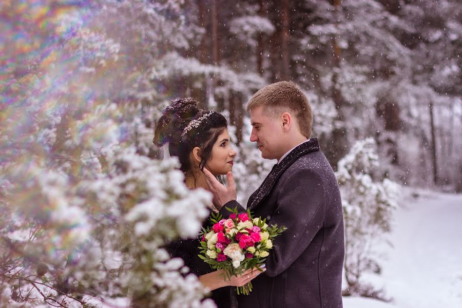 Fotógrafo de casamento Anna Egorova (egorovaa). Foto de 26 de março 2019