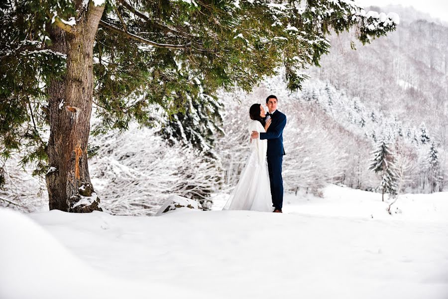 Wedding photographer Marius Onescu (mariuso). Photo of 6 December 2019