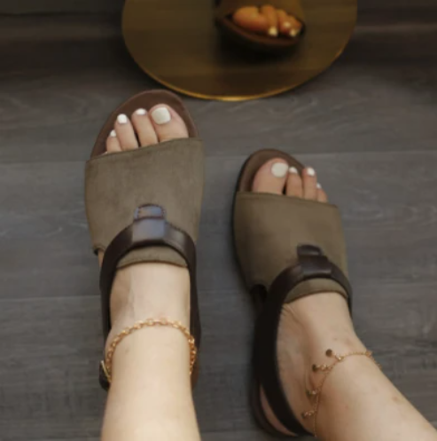 Title 4, Womens Summer Flat Round Toe Casual Buckle San...