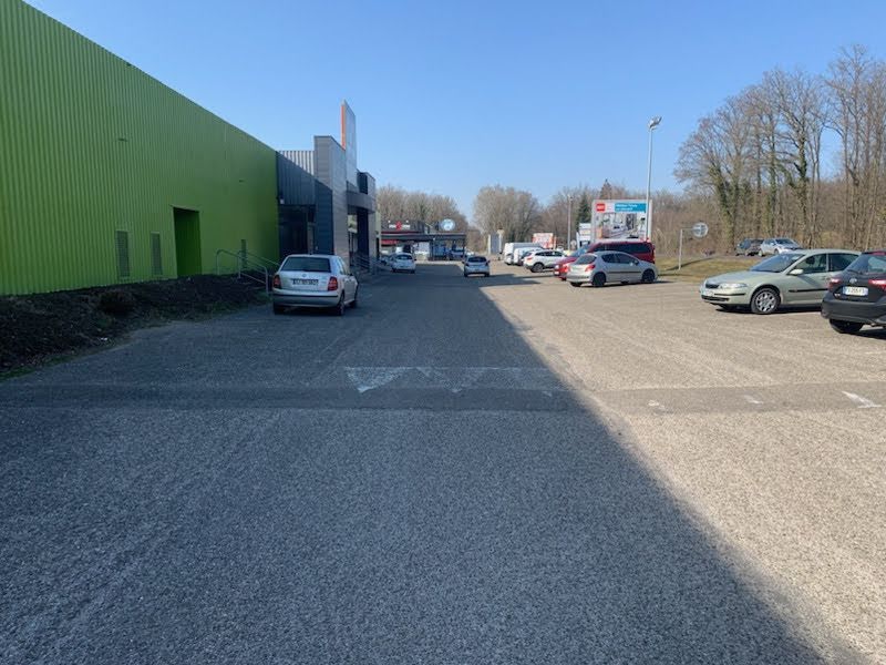 Location  locaux professionnels 2 pièces 1135 m² à Haguenau (67500), 11 350 €