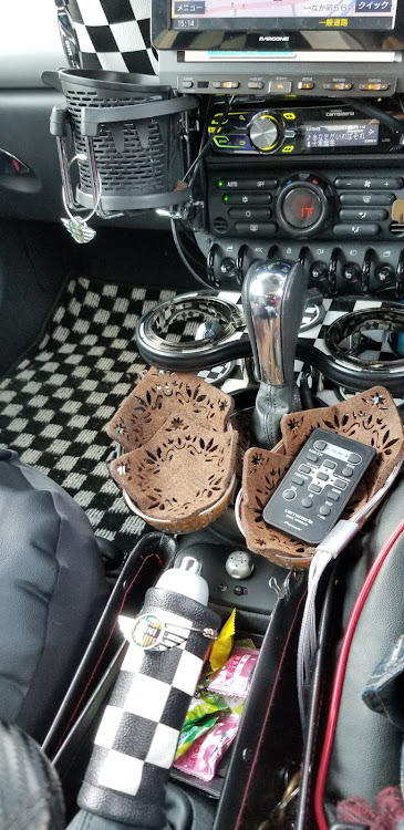 ミニ クーペのMINI・ミニクーパー・車内撮影・DIYに関するカスタム事例の投稿画像6枚目