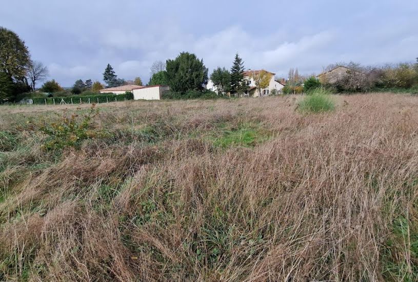  Vente Terrain à bâtir - à Saint-Léon-sur-l'Isle (24110) 