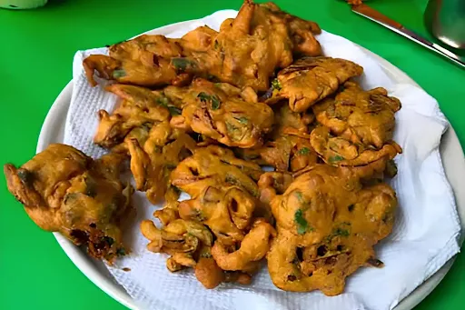 Onion Pakoda [6 Pieces]