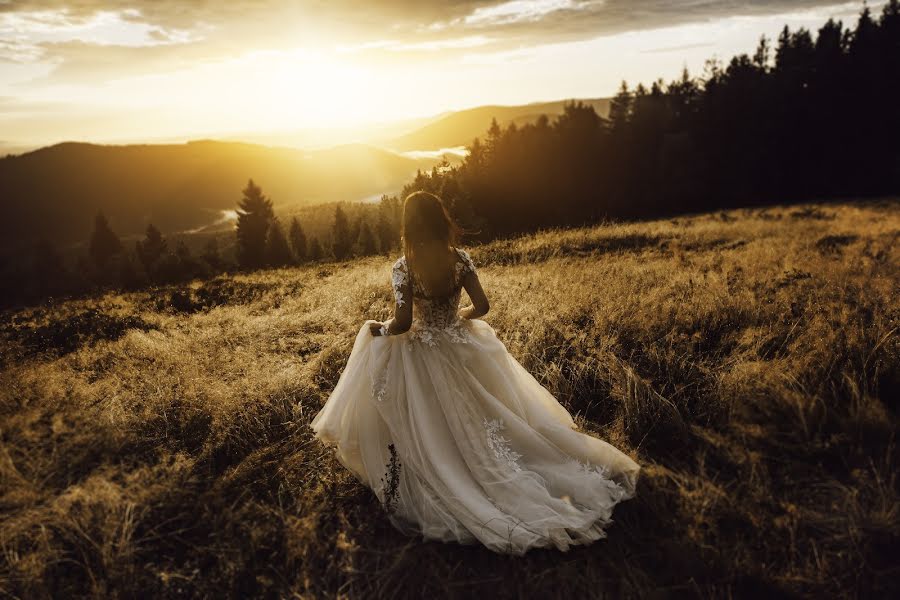 Wedding photographer Paweł Kowalewski (kowalewski). Photo of 16 October 2019