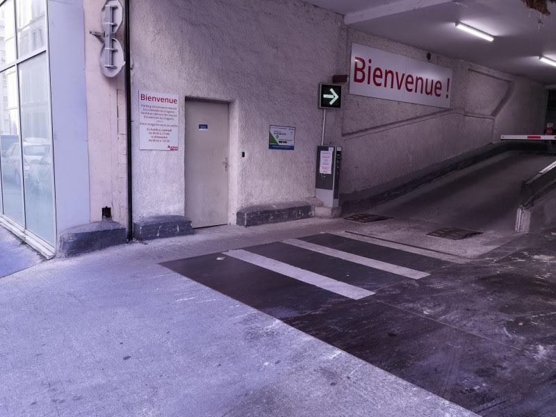 Location  parking  12 m² à Marseille 8ème (13008), 78 €