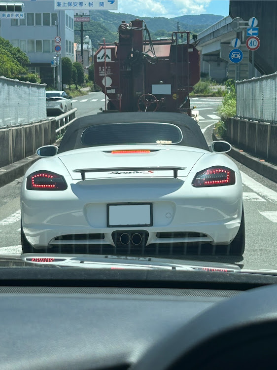 スカイラインのv37スカイライン・ポルシェボクスターに関するカスタム事例の投稿画像1枚目
